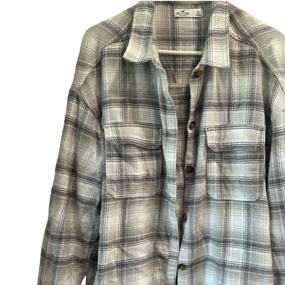 Hollister Flannel - Picture 4 of 9